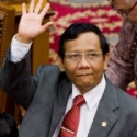 Beda dengan Yusril, Ini Solusi Mahfud untuk Menolak UU Pilkada
