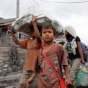 Pendukung Jokowi Berpesta Saat Korban Sinabung Masih Menderita