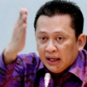 Kabinet Kerja yang Bersih Hanya Merek Dagang