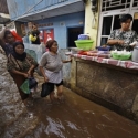 Katulampa Normal, Namun Kampung Pulo Mulai Banjir