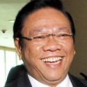 Menunggu Keberanian Agung Laksono Menggelar Munas di Jakarta