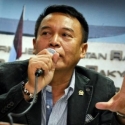 Wakil Ketua Komisi I: Jangan Eksploitasi Kesedihan Keluarga Penumpang AirAsia<i>!</i>
