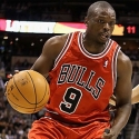 Heat dan Bulls Menang di Kandang