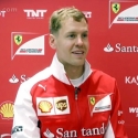 Vettel Tetap Ingin Gonta-ganti Helm