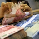 Rupiah Rontok Ke Rp 13.200 Krisis Moneter Mengancam
