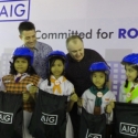 AIG Indonesia Donasikan Helm Motor ke 200 Lebih Murid dan Pengajar