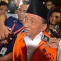 Fuad Amin Minta Disidang di Surabaya