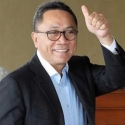 Ketua MPR: Pesantren Jangan Kalah dari Sekolah Umum