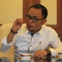 Menteri Hanif Bantah Isu Eksodus TKA Asal China ke Indonesia