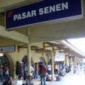 Tiket KA Lebaran Habis, Calo Bertebaran di Stasiun Senen