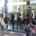 Kantor TPPI dan Rumah Tersangka Kondensat 'Diacak-acak' Polisi