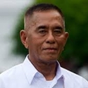 Menhan Kumpulkan Para Kepala Staf