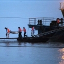 Keluarga Ratusan Penumpang Kapal Karam Berharap Keajaiban di Sungai Yangtze