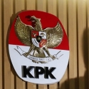KPK Kembali Garap Bupati Empat Lawang dan Istrinya