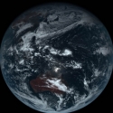 Satelit Jepang Tangkap Warna Asli Planet Bumi