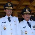 Di Sumbar, Gubernur dan Wakilnya Bersaing
