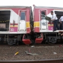 KRL Commuter Line Mengalami Tabrakan di Stasiun Juanda