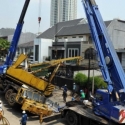 Evakuasi Crane Jatuh Berlangsung 10 Jam