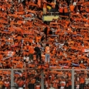 Kostum Persija Tak Lagi Oranye