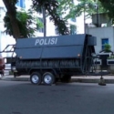 Kantor Gubsu Dijaga Water Canon Dan Kawat Berduri