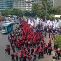 Hari Ini 3 Ribu Buruh Geruduk DPR Dan KPK