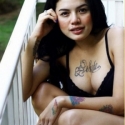 Nikita Mirzani,  Suapi Suami Orang