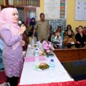 Di Narmada, Istri Gubernur NTB Ajak Ibu-Ibu Deteksi Dini Kanker Serviks