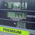 Premium Harusnya Cuma Rp 3.800/Liter