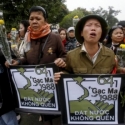 Ratusan Warga Vietnam Peringati 28 Tahun Pertempuran Laut Dengan China