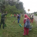 Satgas Pamtas TNI Senang Bisa Ikut Gotong Royong