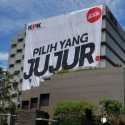 Senayan: Empat Jempol Untuk KPK Kalau Selesaikan Korupsi Bank Century
