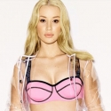 Iggy Azalea, Operasi Plastik Bukan Hal Tabu