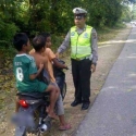 Jangan Biarkan Anak Di Bawah Umur Kemudi Motor