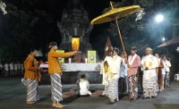 Hosti Keliling Candi