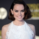 Daisy Ridley, Nyanyi, Aksen British Sangat Khas