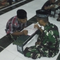Kostrad Ajari Anak Perbatasan Mengaji