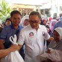 PAN Bagikan 18 Ribu Sembako Di 18 Titik