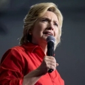 Hillary Clinton Divonis Pneumonia