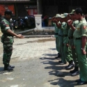 Babinsa Beri Pembekalan Ke Linmas Jelang Pilkades Serentak Demak