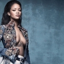 Rihanna, Ancam Taylor Swift, Jangan Pacari Drake