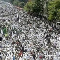 Pimpinan DPR Sarankan Demonstran Beri Sekuntum Bunga Pada Aparat