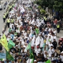 <i>Dari Kuba, Jaya Suprana Menangis Menyaksikan Long March Ciamis-Jakarta</i>