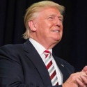 Clinton Ucapkan Selamat Atas Kemenangan Trump Via Telepon