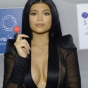 Kylie Jenner, Tajir Berkat Bisnis Kosmetik