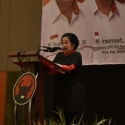 Megawati Minta Kader Menangkan Rustam-Irwansyah