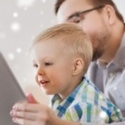 Penggunaan Gadget Pada Bayi Picu Keterlambatan Bicara
