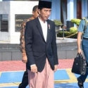 Jokowi Salat Jumat Di Masjid Agung Tasikmalaya
