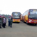 Danpasmar-2 Lepas 22 Bus Mudik Bareng Keluarga Marinir