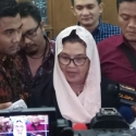 Siti Fadilah Lolos Dari Tuntutan Enam Tahun Penjara