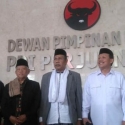 Sekda Bandung Daftar Jadi Cagub PDIP, Hasto Lebih Milih Rayain Ultah
